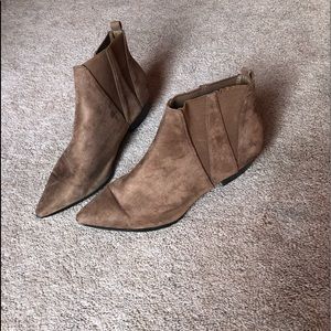 Brown suede ankle boot